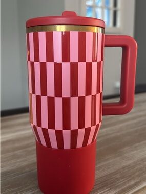 ❤️💗HydroJug Red and Pink Checkerboard Travel Mug with Gold Accent ❤️💗